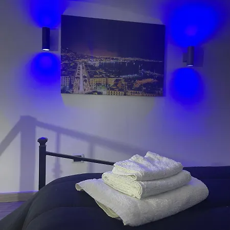 Caravaggio Home Napels Buitenkant foto
